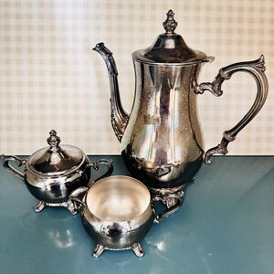 Vintage 3pc Wm Rogers Silverplate Coffee Tea Pot Set Baroque Mid-century Footed